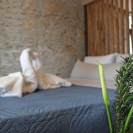 Laini Guest Houses Kouloukouthiana Екстериор снимка