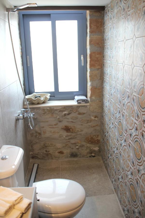 Laini Guest Houses Kouloukouthiana Екстериор снимка