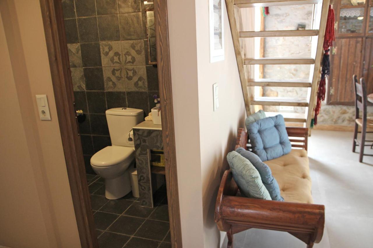 Laini Guest Houses Kouloukouthiana Екстериор снимка