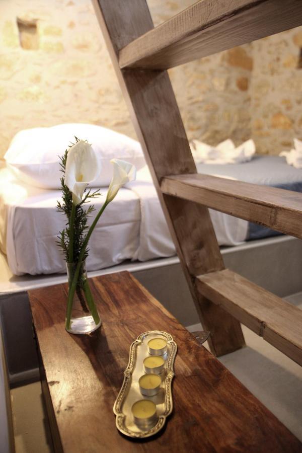 Laini Guest Houses Kouloukouthiana Екстериор снимка