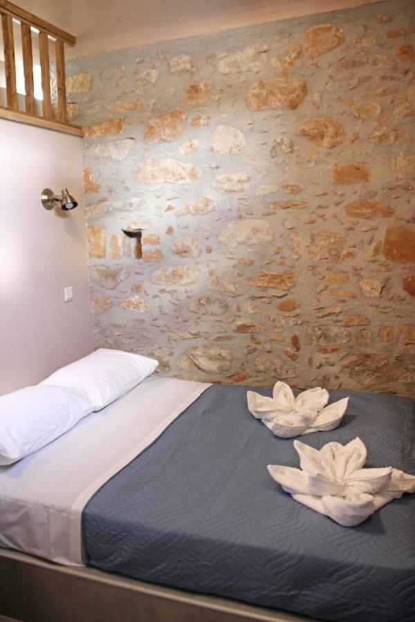 Laini Guest Houses Kouloukouthiana Екстериор снимка