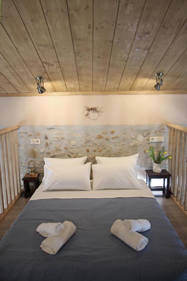 Laini Guest Houses Kouloukouthiana Екстериор снимка