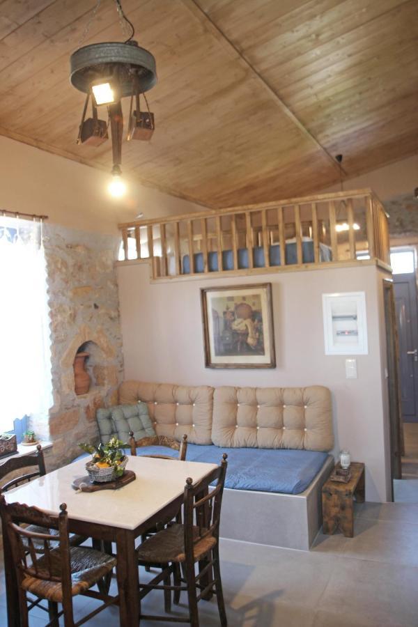 Laini Guest Houses Kouloukouthiana Екстериор снимка